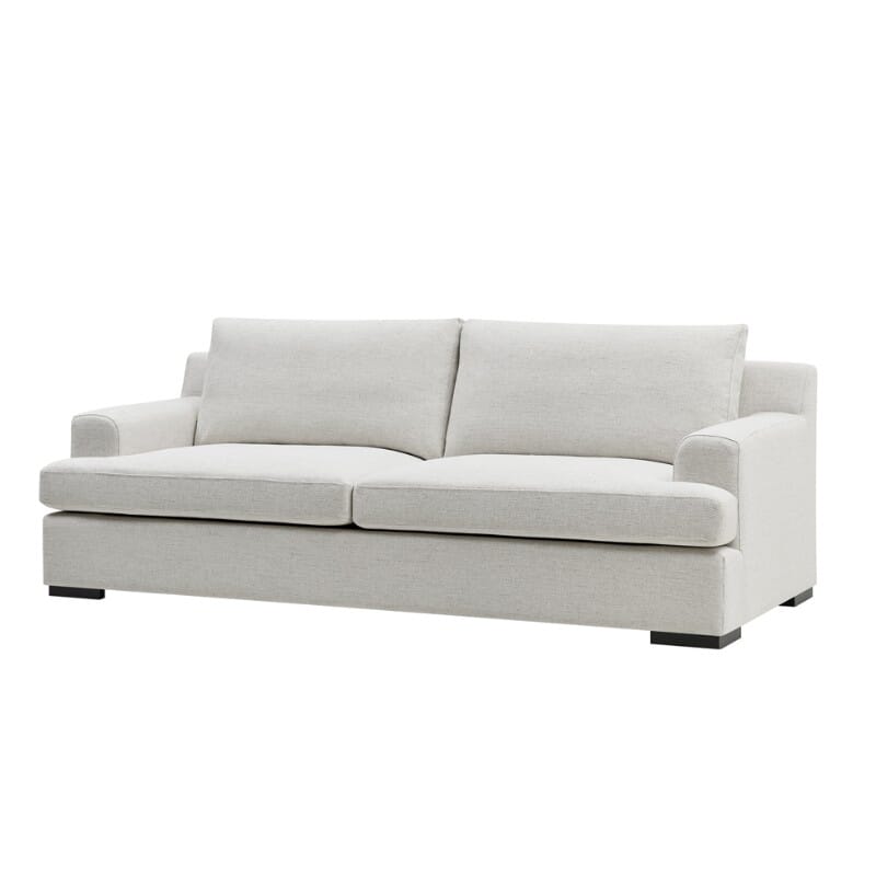 Sofaen "Miami" av Home Factory i stoffet brezzer, og farge natural