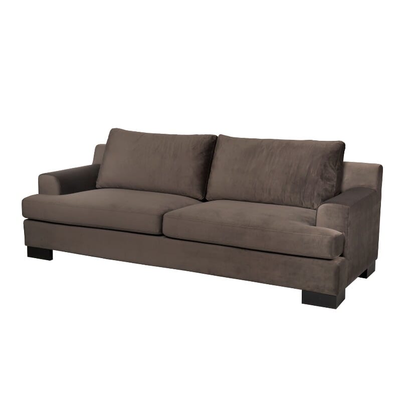 Sofaen "Miami" av Home Factory i stoffet velour, og farge muldvarp